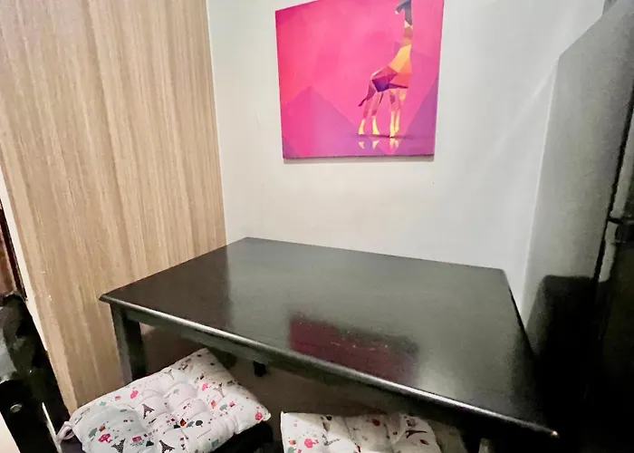 Value For Money Mall Of - Aseana Center Apartment Manila