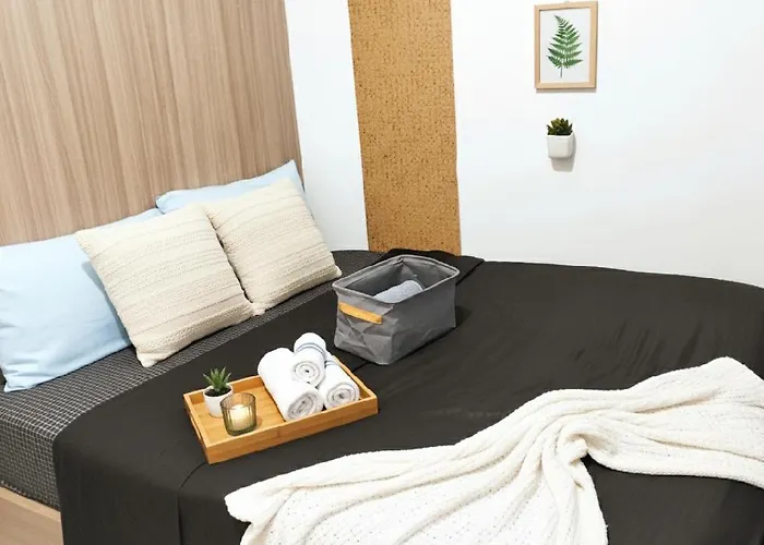 Apartment Value For Money Mall Of - Aseana Center Manila